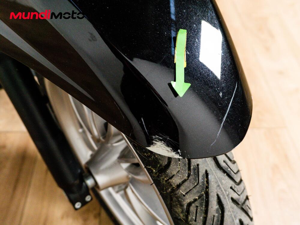 Piaggio Beverly 300 Hpe (2021) (16)