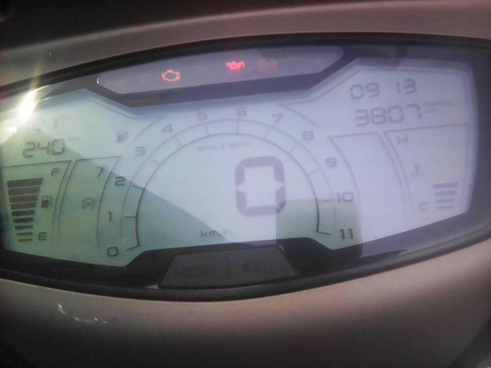 Piaggio Medley 150 ABS (2021 - 25) (3)