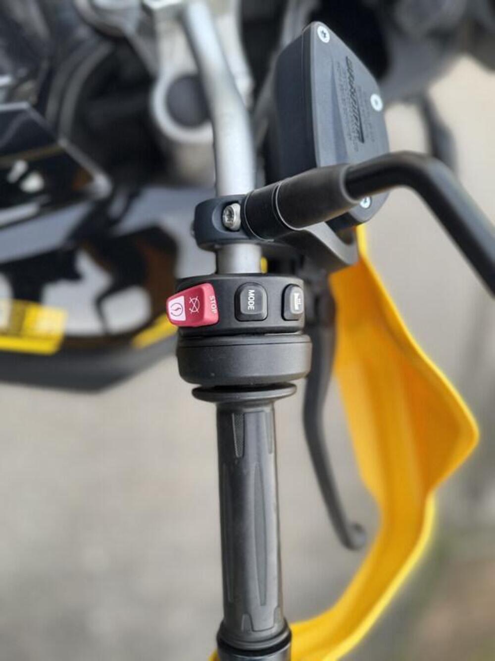 Bmw F 750 GS Edition 40 Years GS (2021) (7)