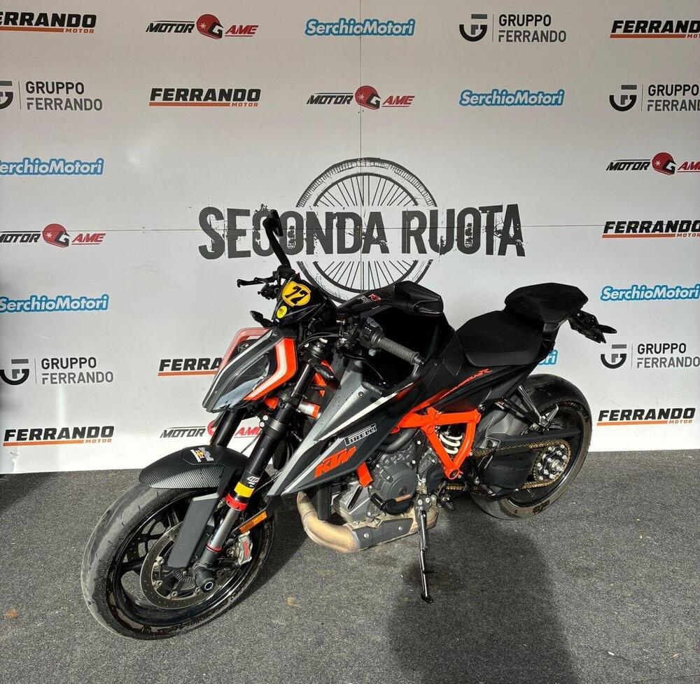 KTM 1290 Super Duke R (2021) (3)