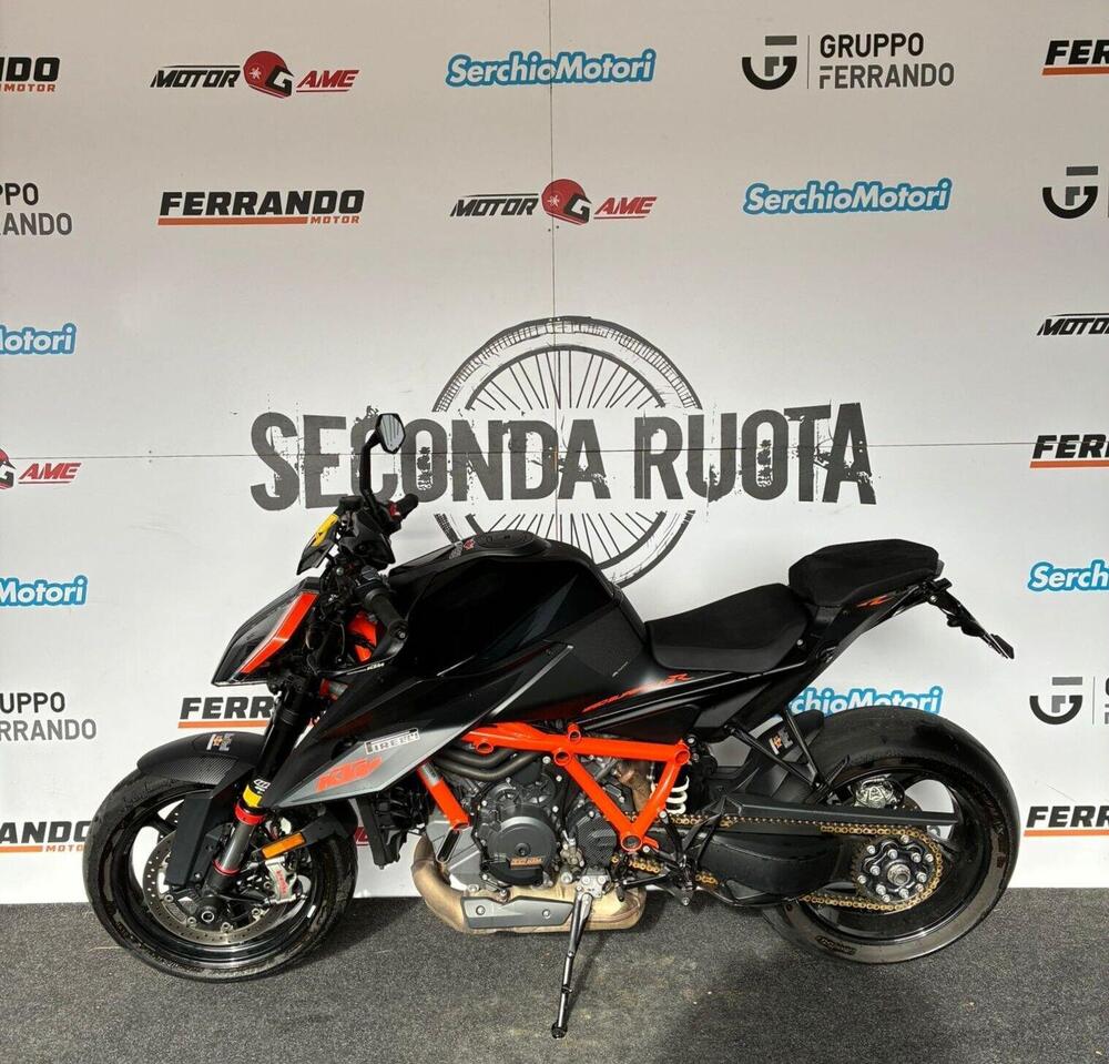KTM 1290 Super Duke R (2021) (4)