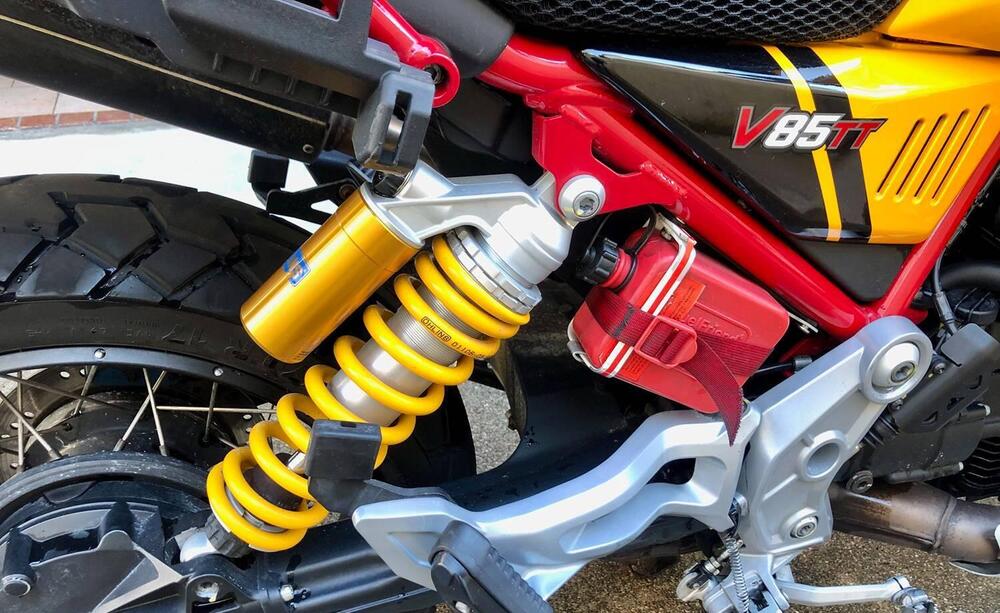 Moto Guzzi V85 TT Evocative Graphics (2021 - 23) (5)