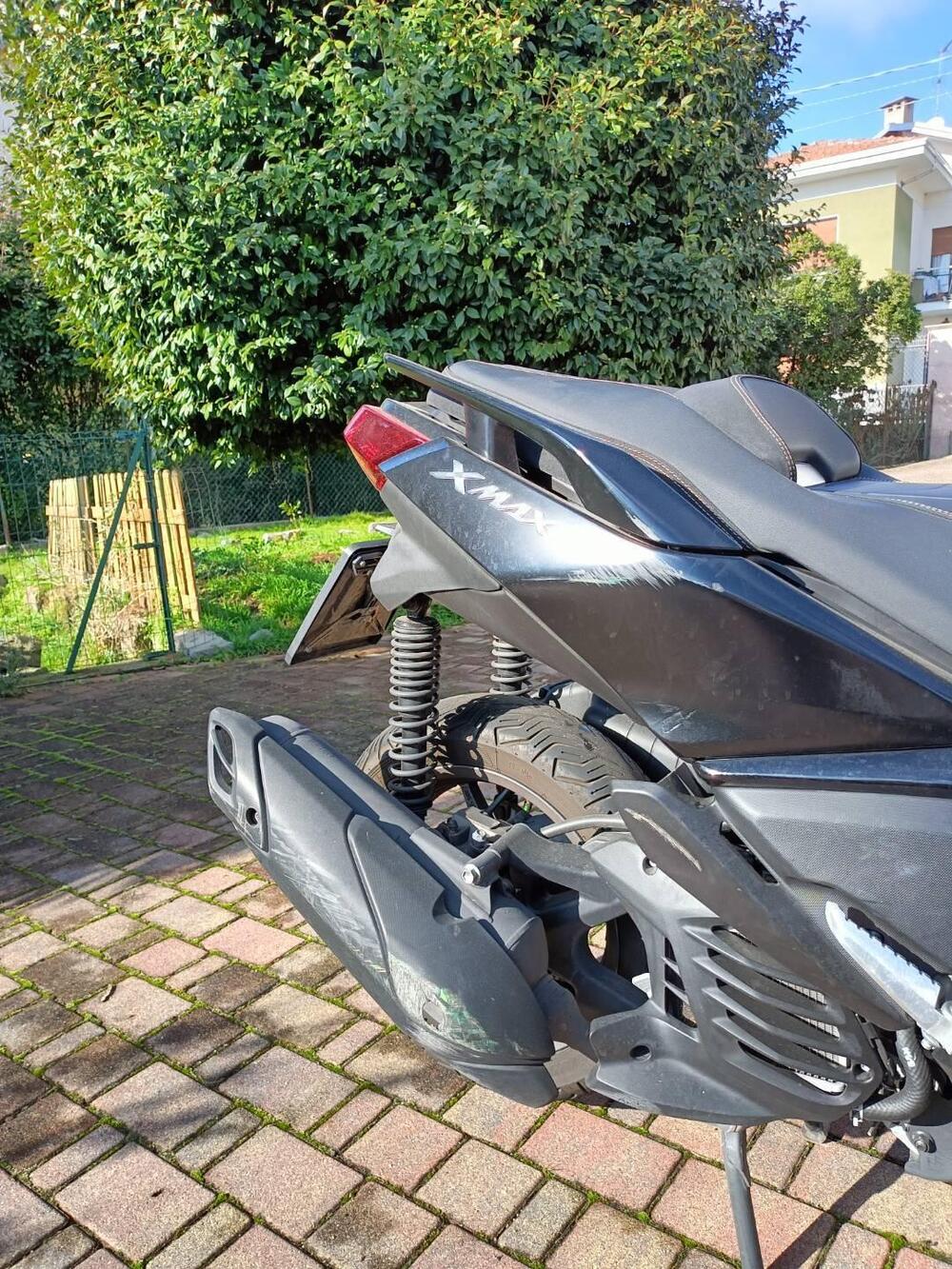 Yamaha X-Max 125 Tech Max (2021 - 24) (5)