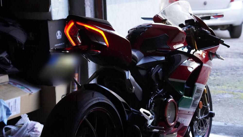 Ducati Panigale V2 Bayliss 1st Championship 20th Anniversary (2021 - 24) (16)