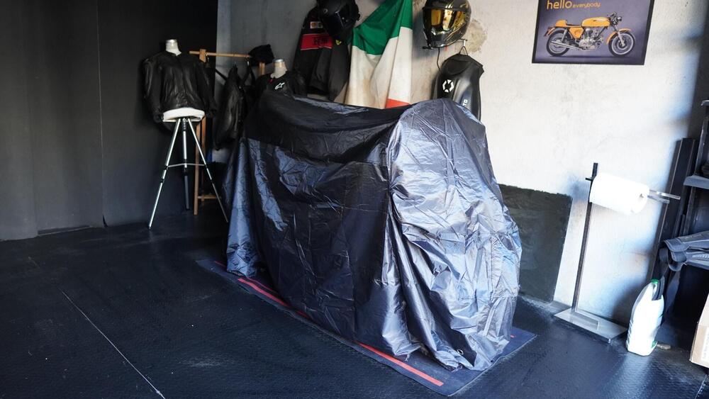 Ducati Panigale V2 Bayliss 1st Championship 20th Anniversary (2021 - 24) (17)