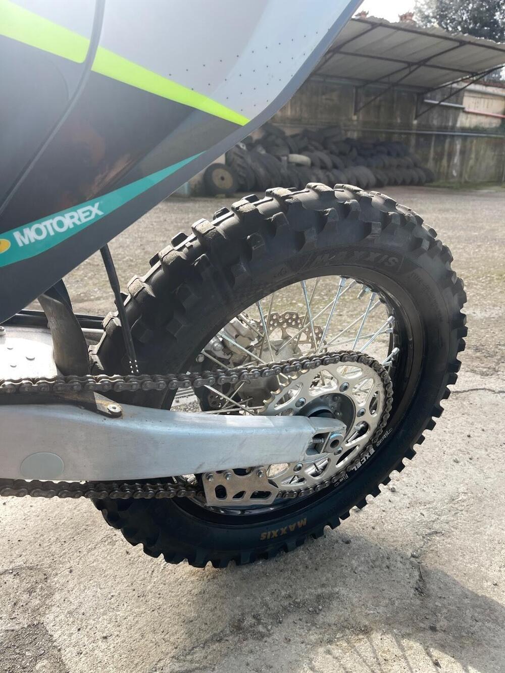 Fantic Motor XEF 125 Performance (2025 - 26) (7)