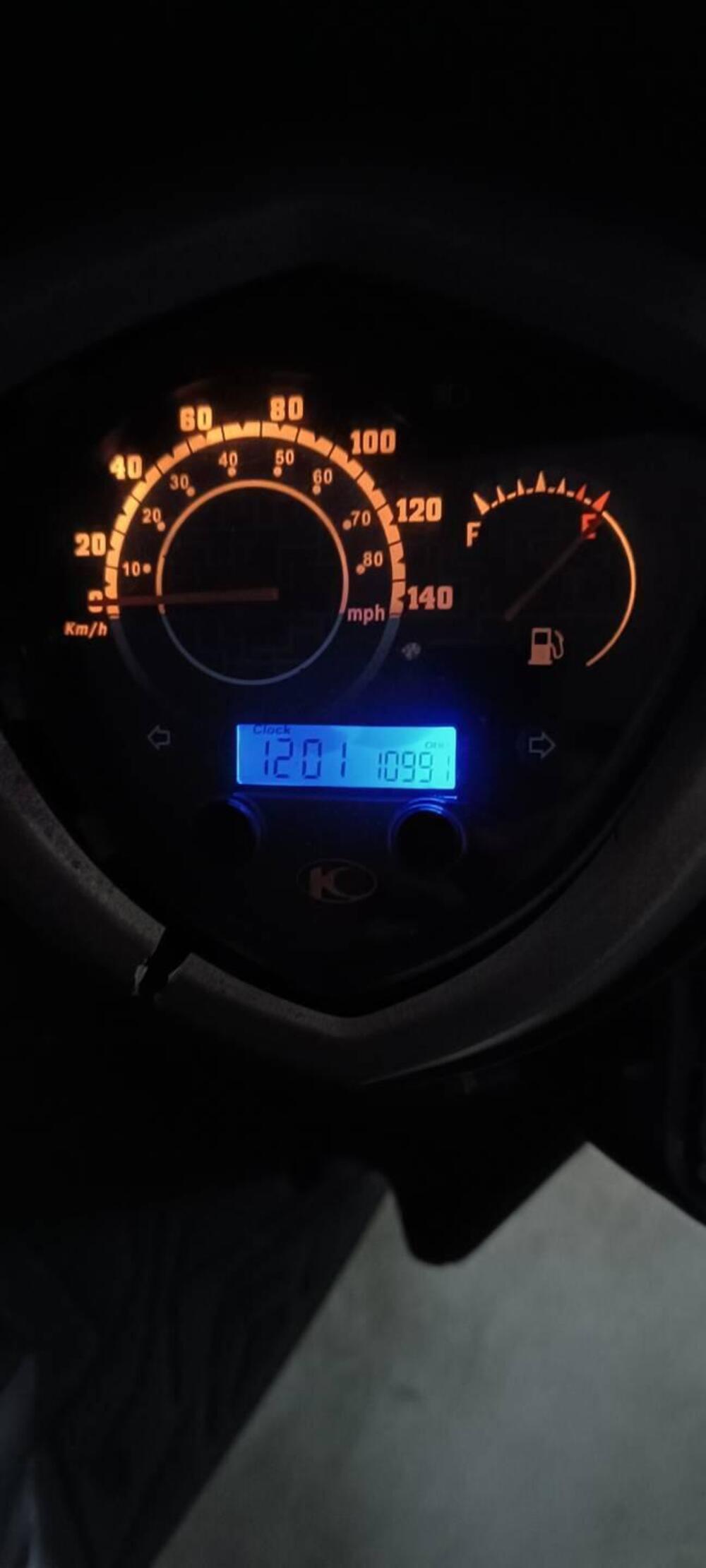 Kymco Agility 200i R16 + (2014 - 17) (4)