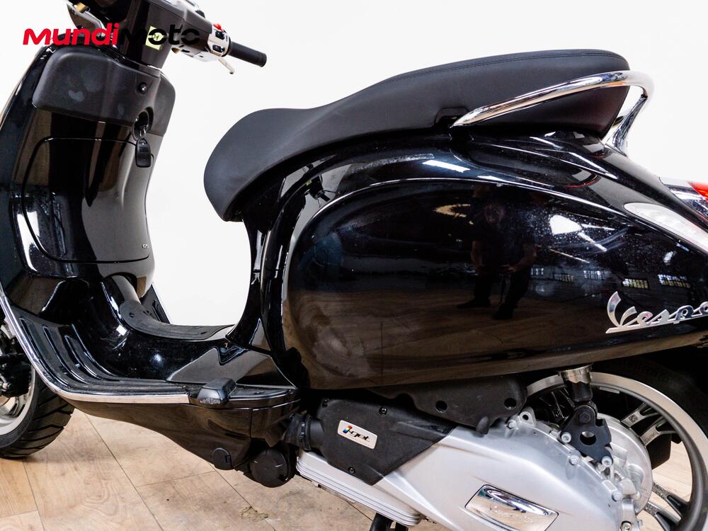 Vespa Primavera 125 Batik (2024 - 26) (10)