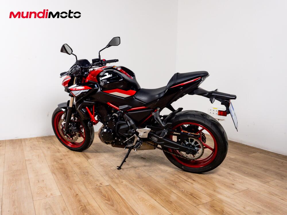 Kawasaki Z 650 (2025 - 26) (7)