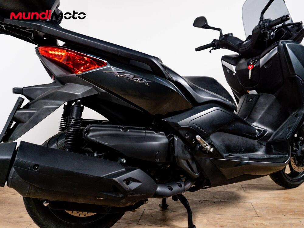 Yamaha X-Max 400 Iron Max ABS (2016) (4)