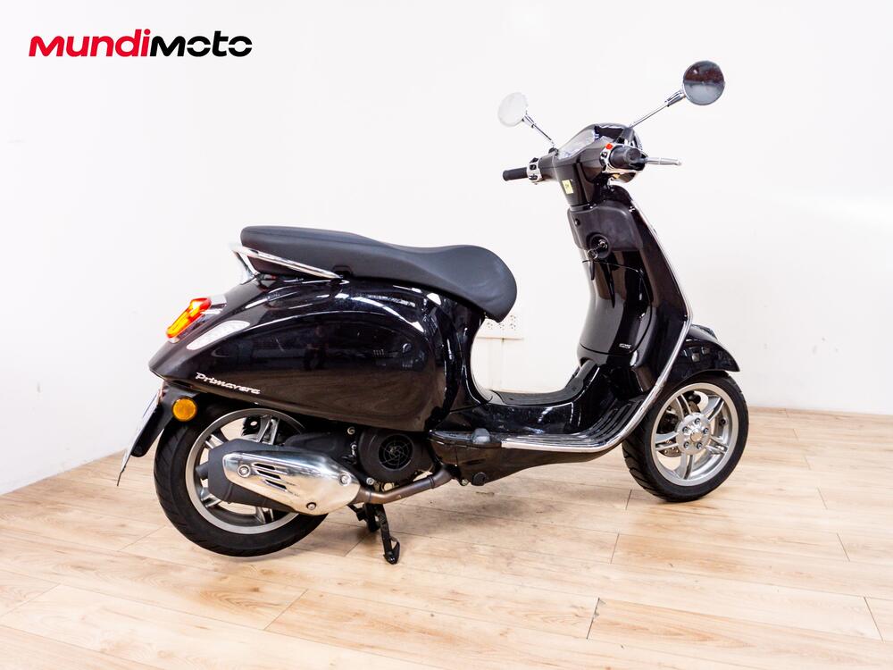 Vespa Primavera 125 Batik (2024 - 26) (3)