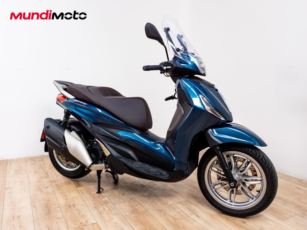 Piaggio Beverly 400 (2025 - 26) (2)