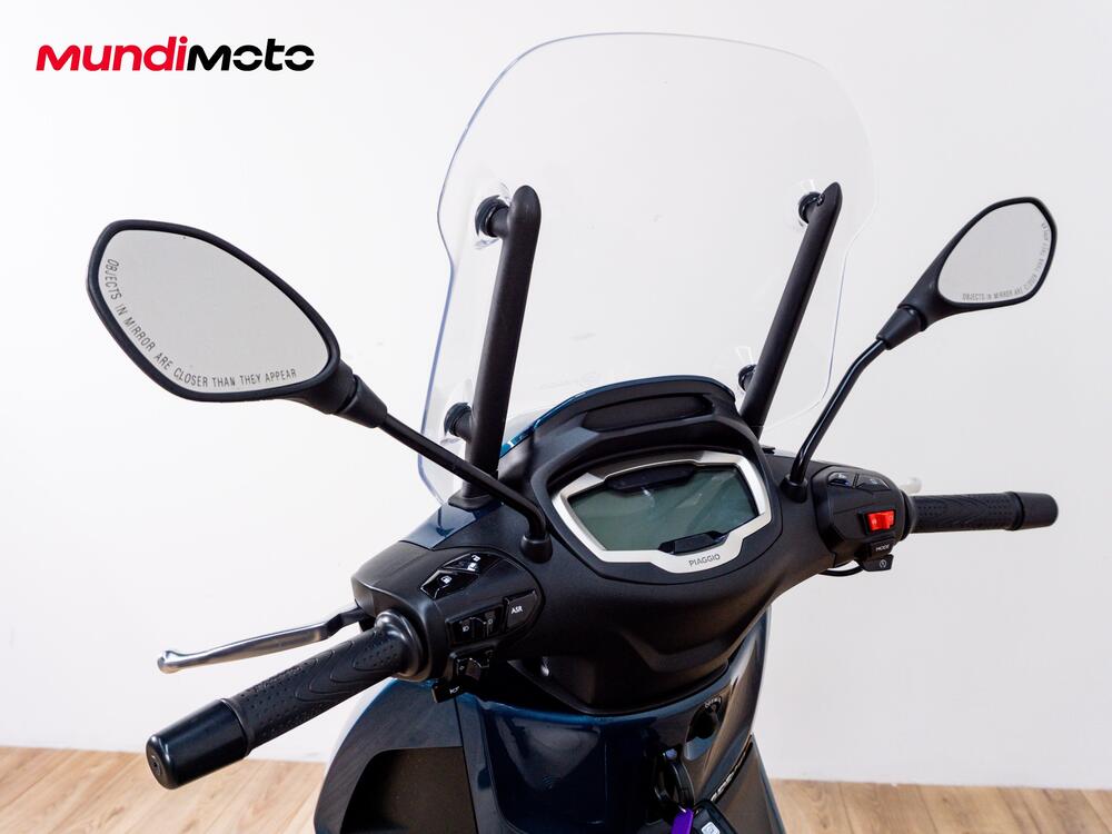 Piaggio Beverly 400 (2025 - 26) (11)