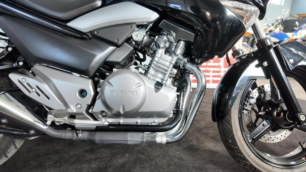 Suzuki Inazuma 250 (2012 - 17) (4)