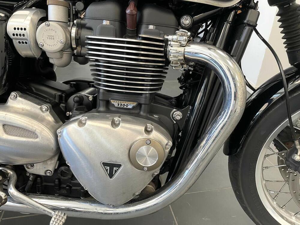 Triumph Bonneville T120 (2021 - 25) (4)