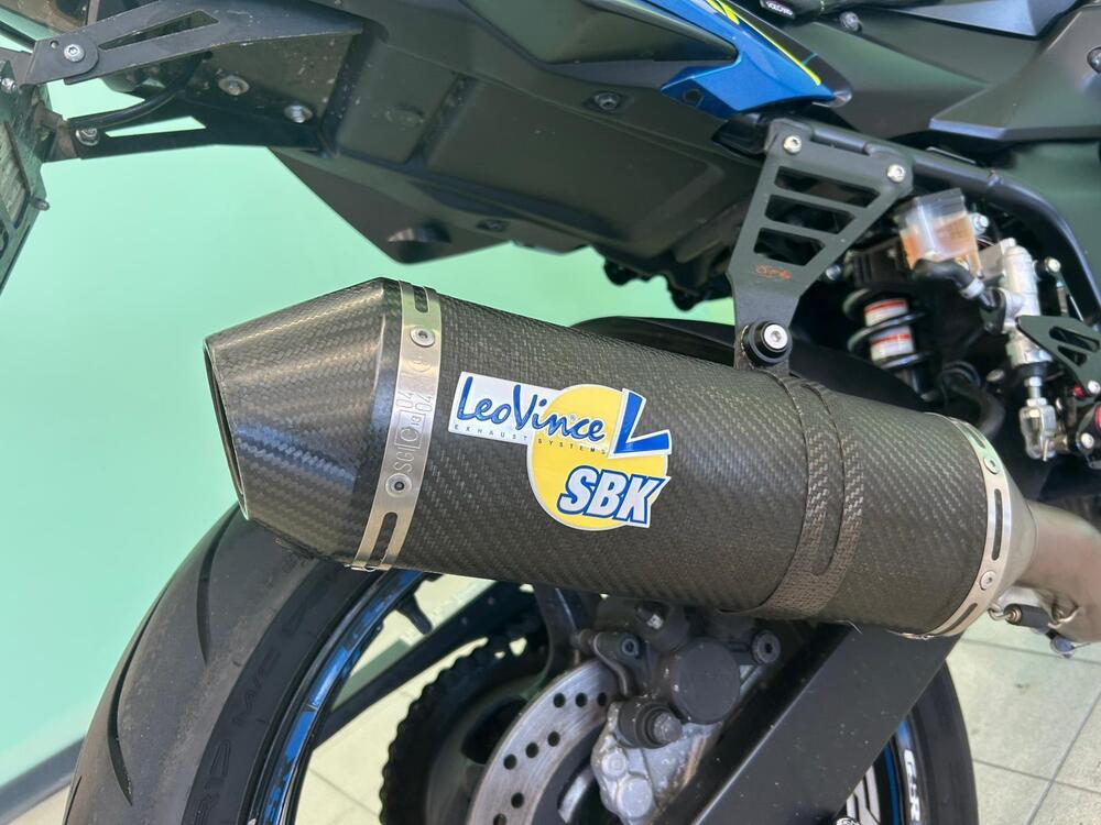 Suzuki GSR 750 ABS (2010 - 17) (6)