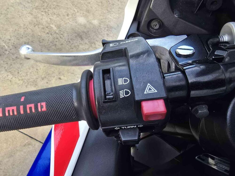 Honda CBR 1000 RR Fireblade (2012 - 16) (11)