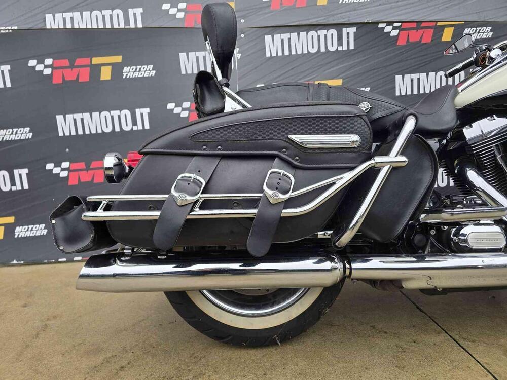 Harley-Davidson 103 Road King Classic (2011 - 13) - FLHRC (8)