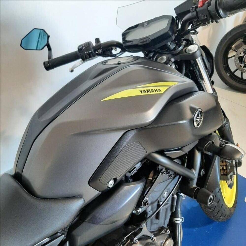 Yamaha MT-07 (2018 - 20) (11)