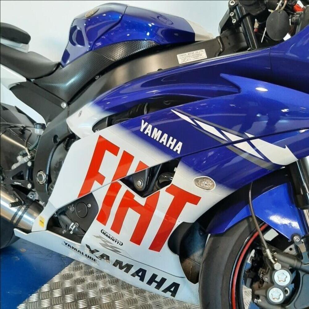 Yamaha YZF R6 (2008 - 09) (14)