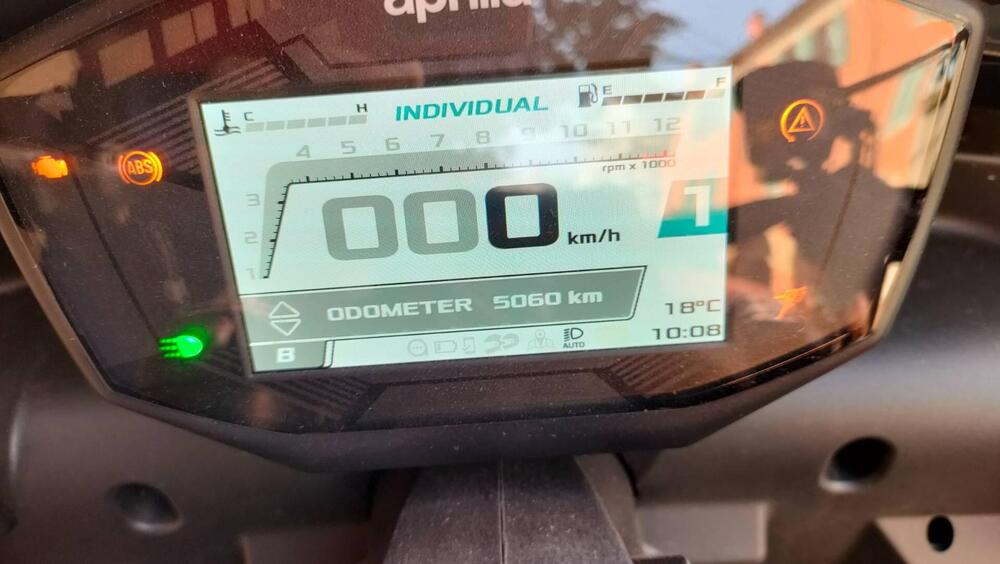 Aprilia Tuono 660 Factory (2022 - 24) (4)