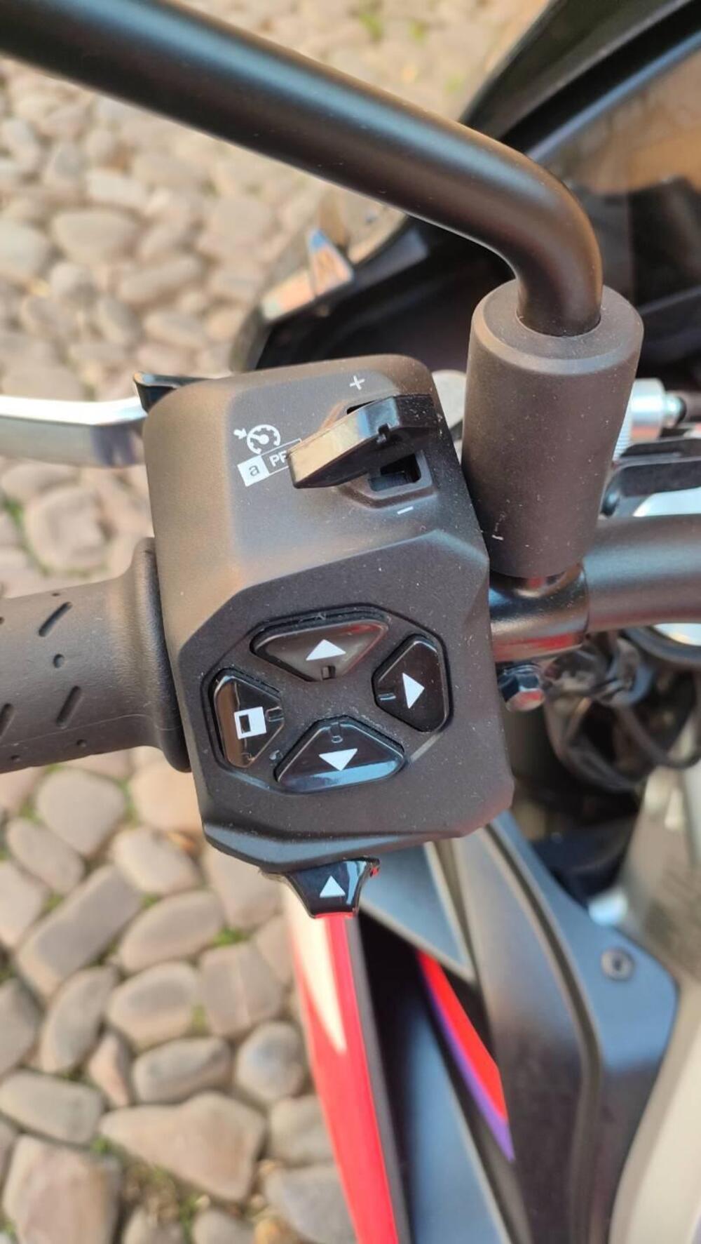 Aprilia Tuono 660 Factory (2022 - 24) (8)