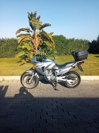 Honda Transalp XL 650V (2000 - 04) usata