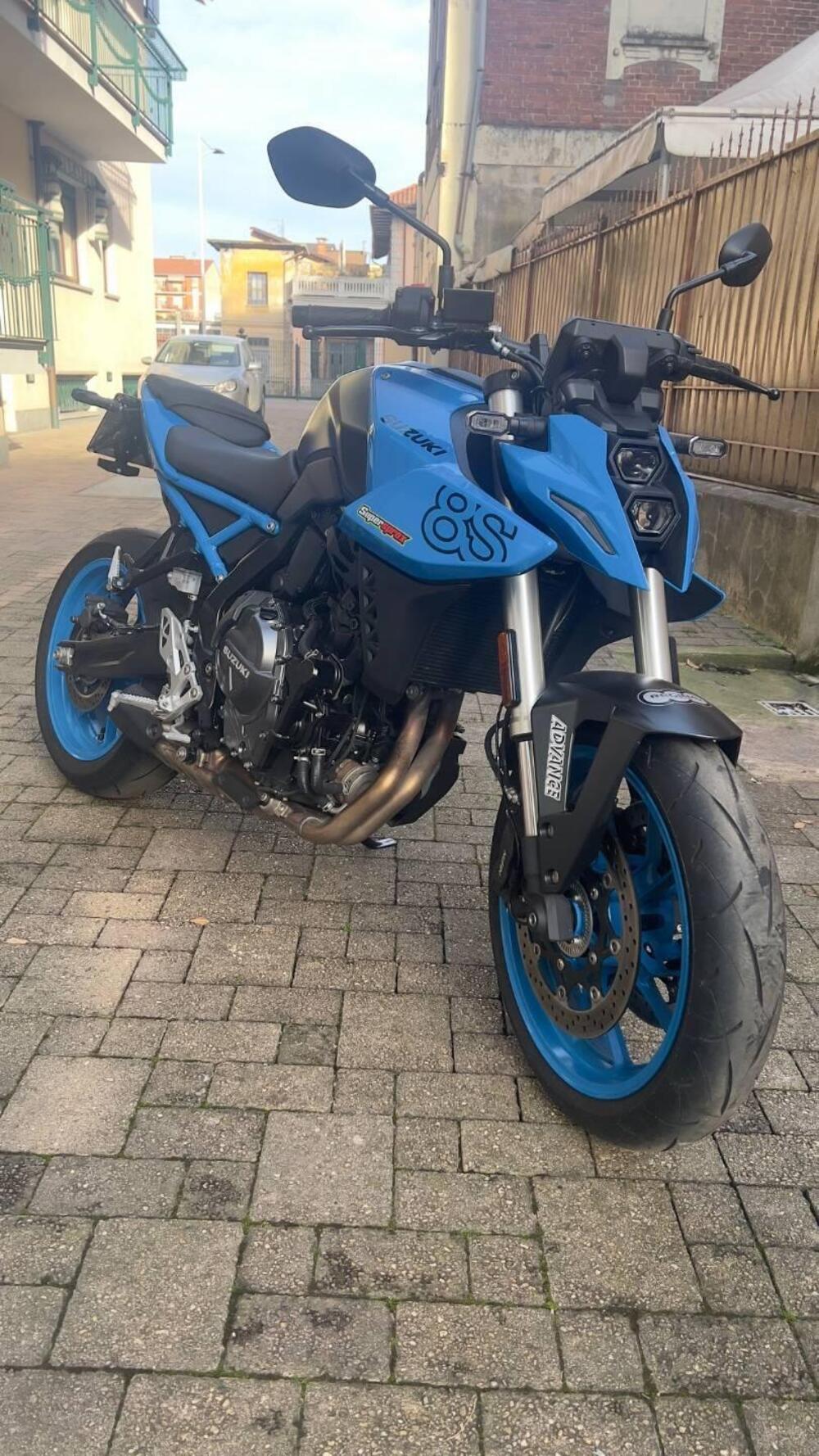 Suzuki GSX-8S (2023 - 24) (3)