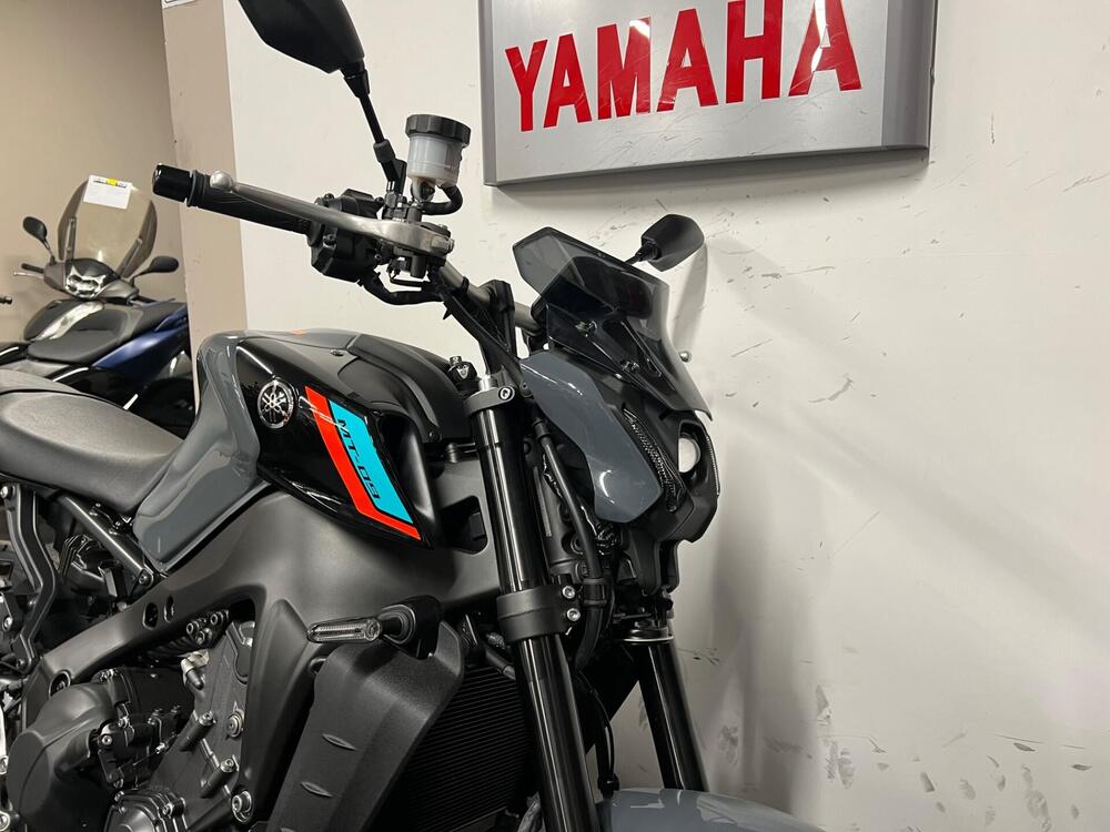 Yamaha MT-09 (2021 - 23) (2)
