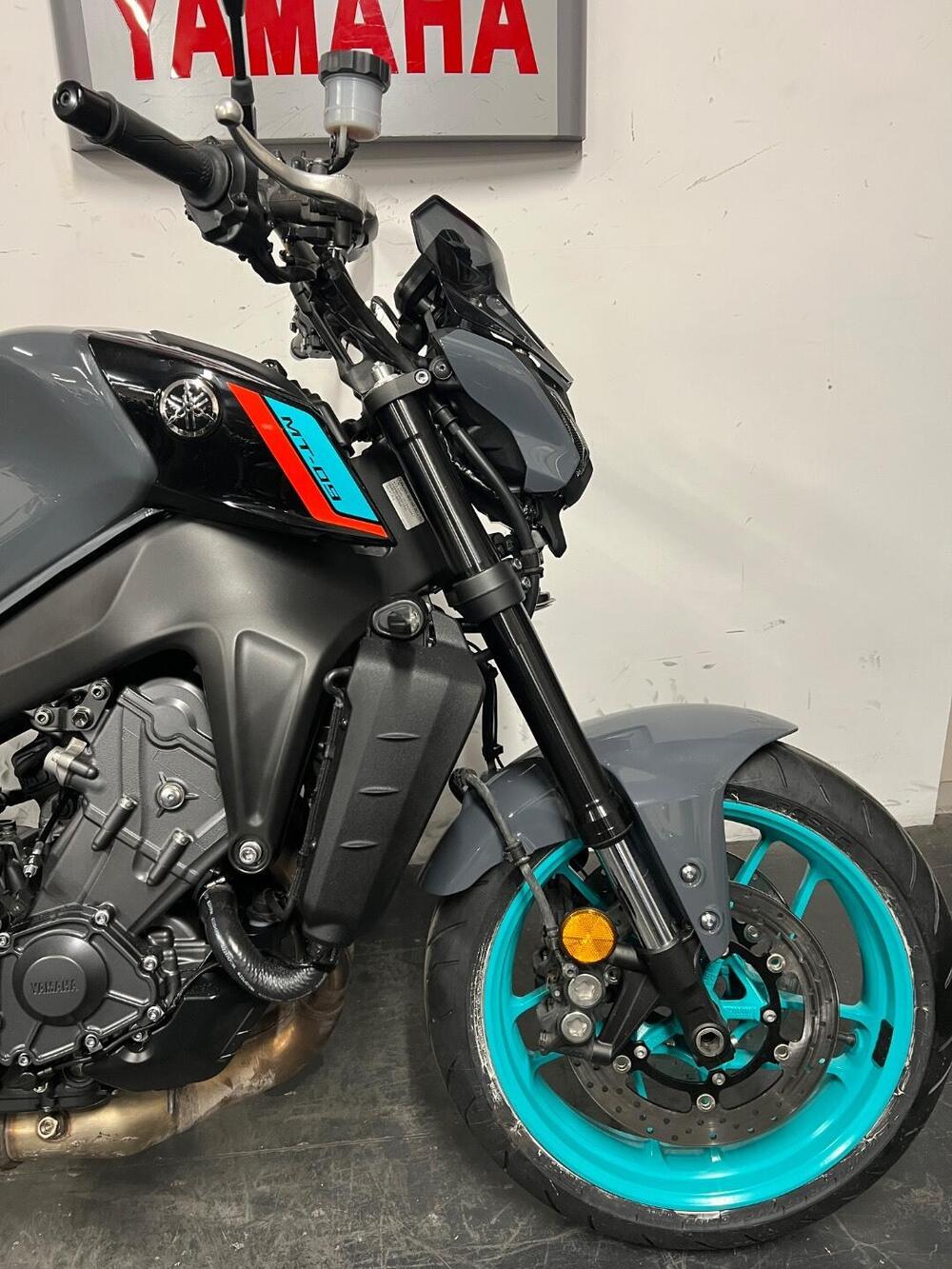 Yamaha MT-09 (2021 - 23) (7)