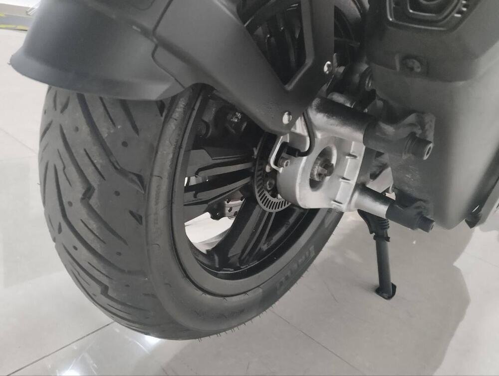 Kl Brera X 300 (2022 - 24) (7)