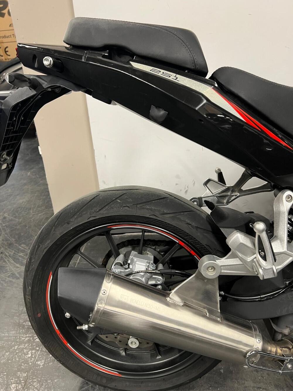 Benelli TRK 251 (2022 - 25) (5)