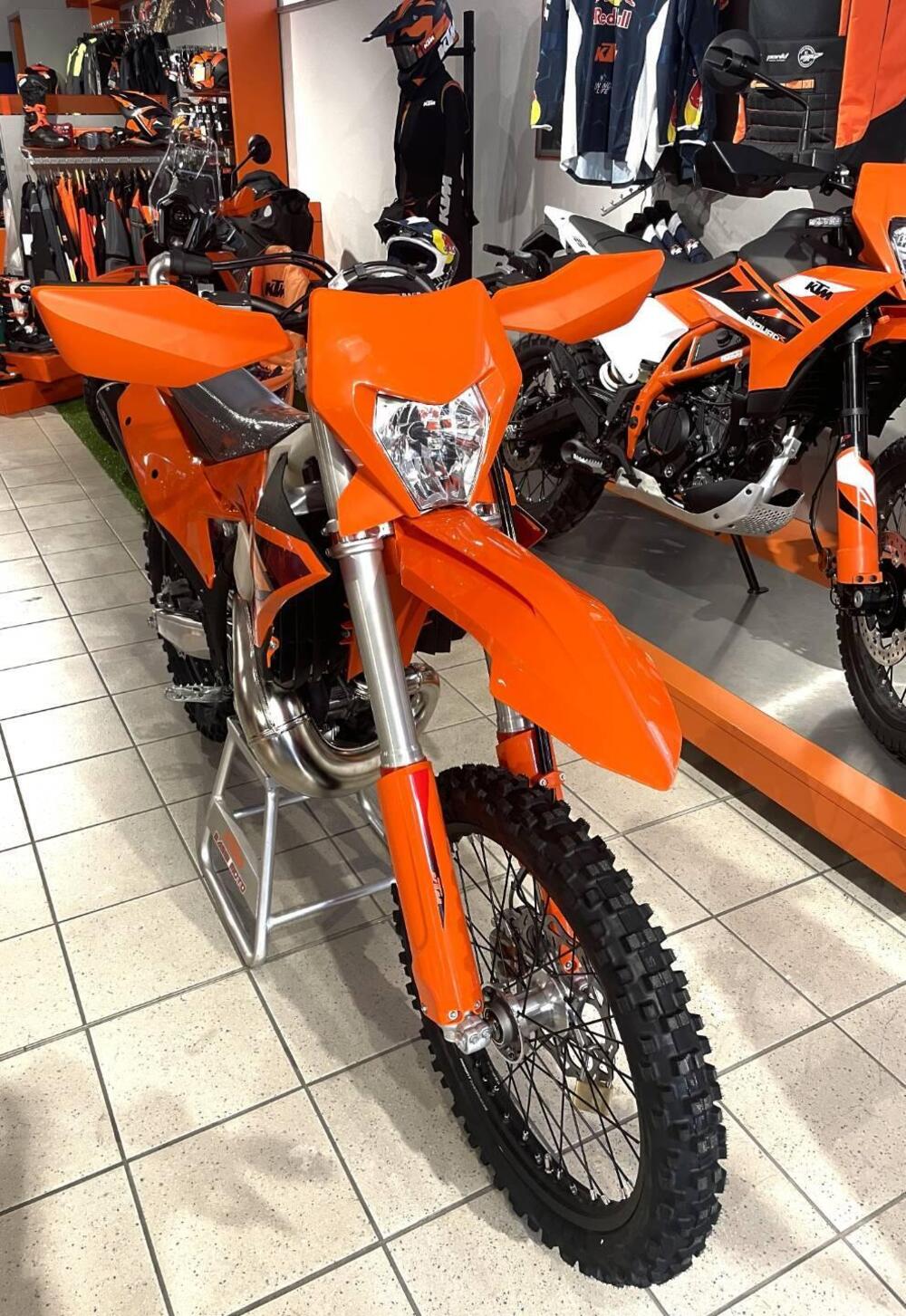 KTM 300 EXC (2026) (2)