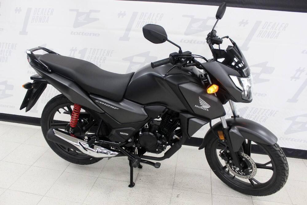 Honda CB 125 F (2026) (3)