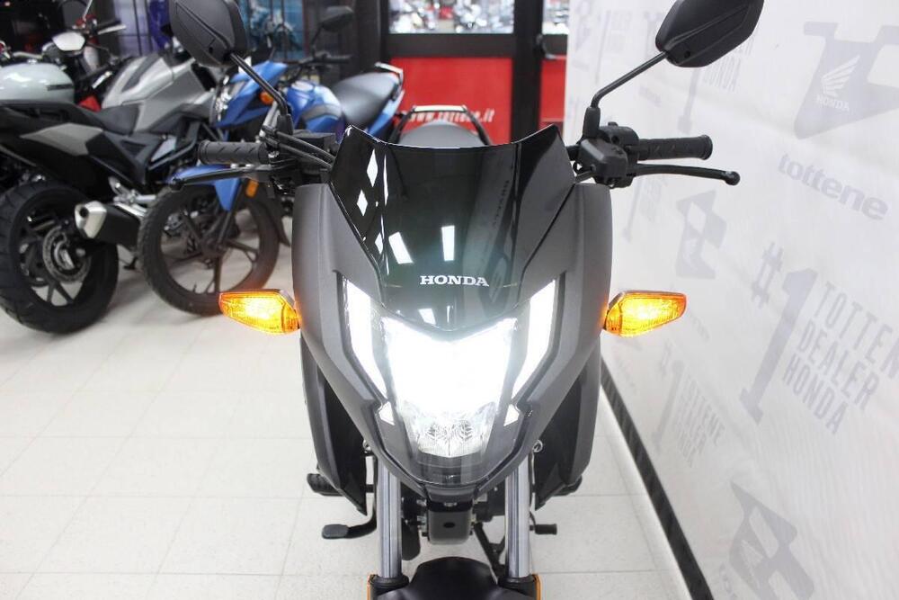 Honda CB 125 F (2026) (4)