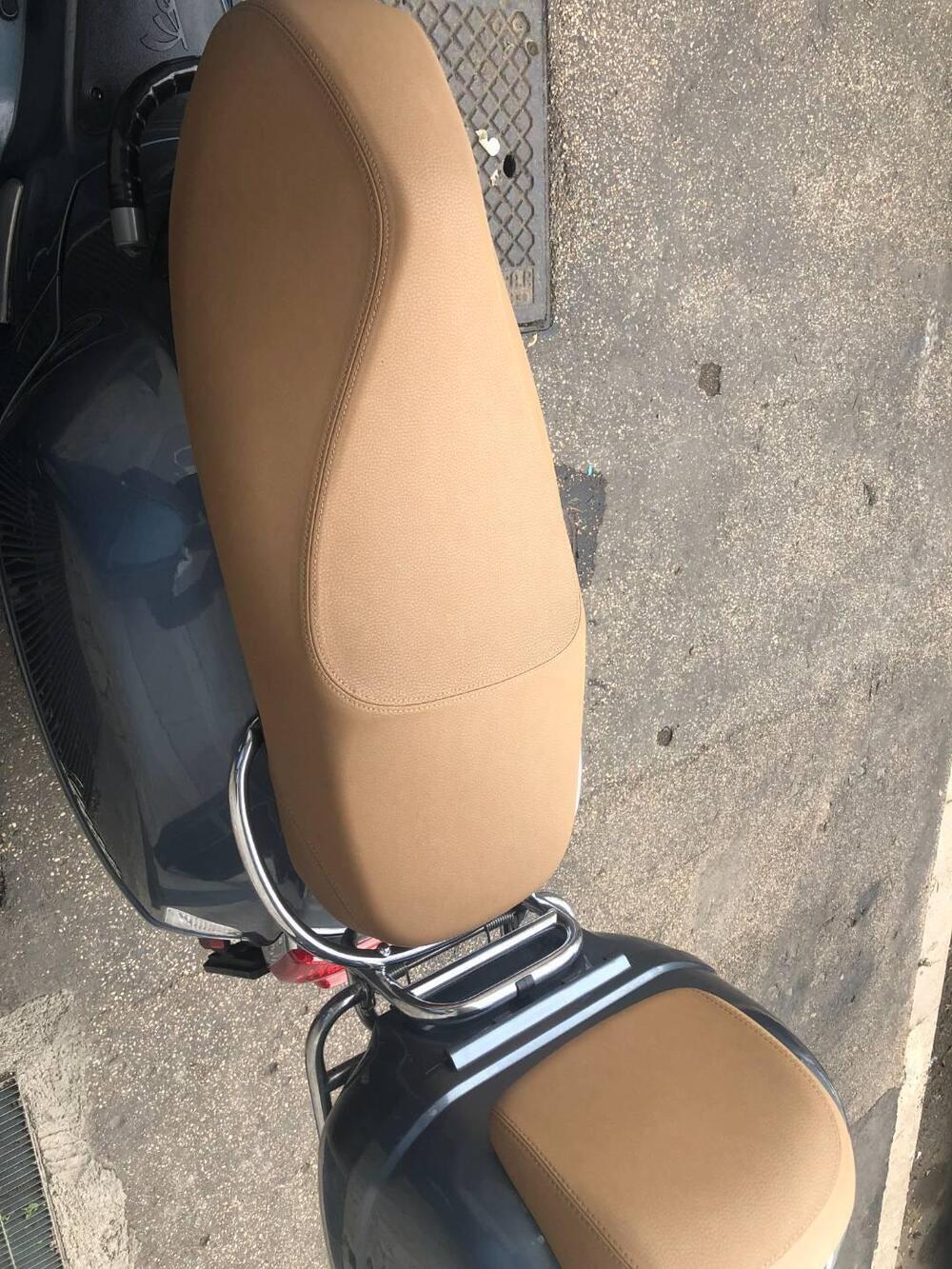 Vespa GTS 300 (2017 - 18) (7)