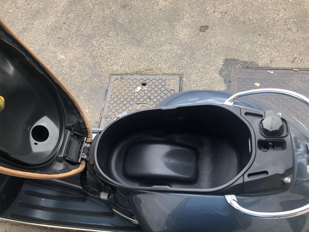 Vespa GTS 300 (2017 - 18) (8)