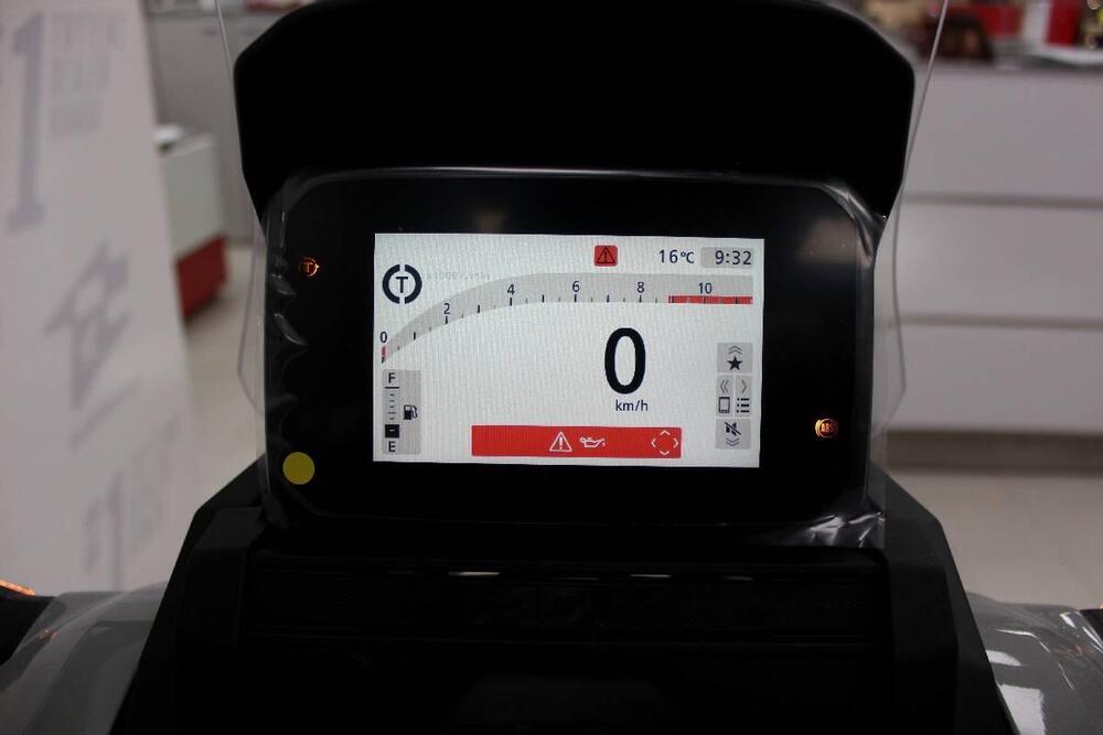 Honda ADV 350 Special Edition (2025 - 26) (6)