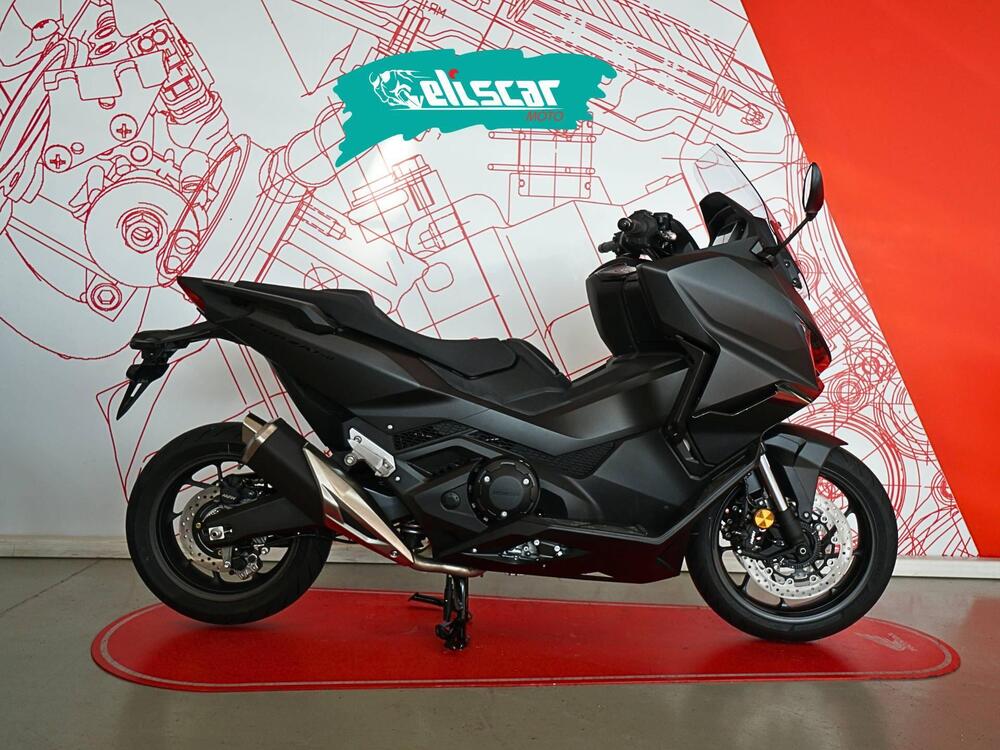 Honda Forza 750 (2025 - 26)