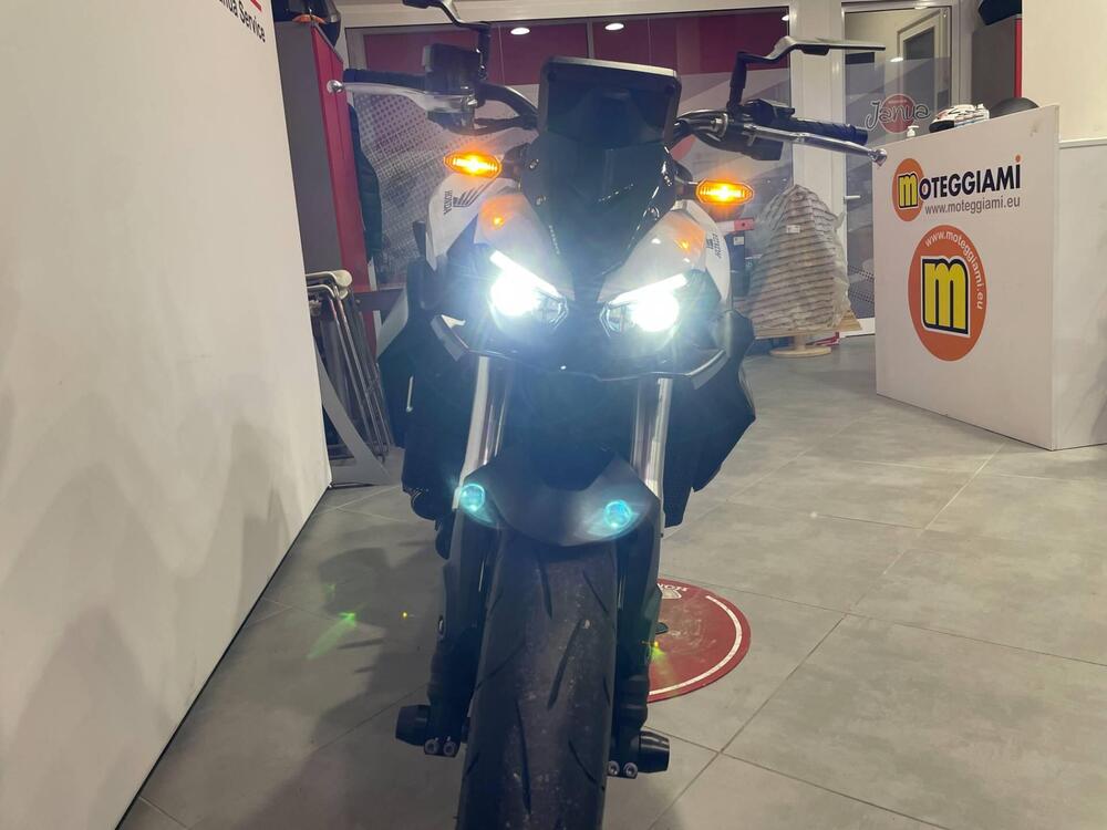 Honda CB 1000 Hornet (2025 - 26) (3)