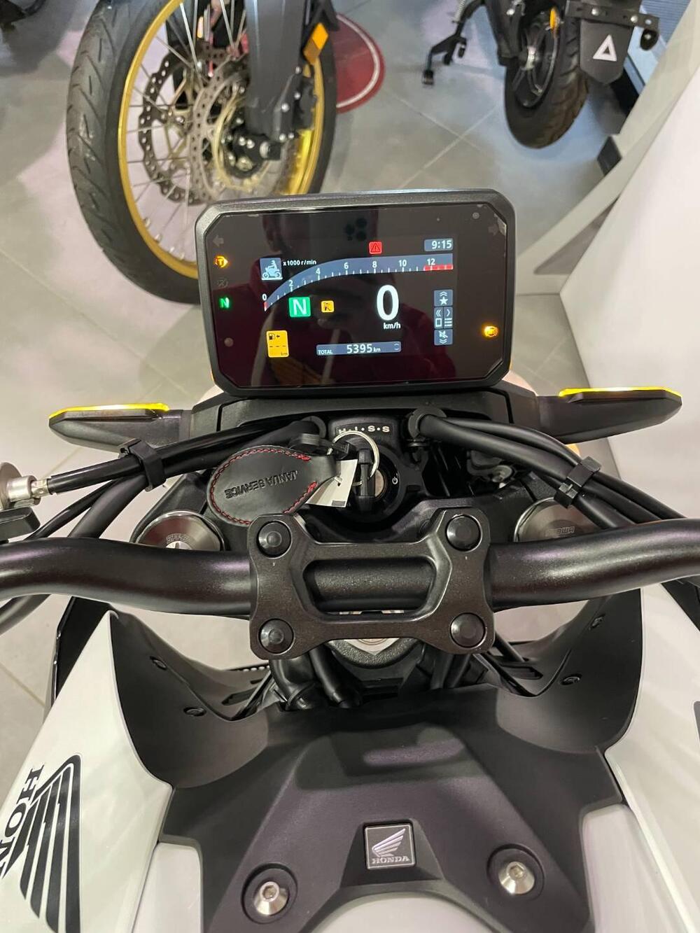 Honda CB 1000 Hornet (2025 - 26) (13)