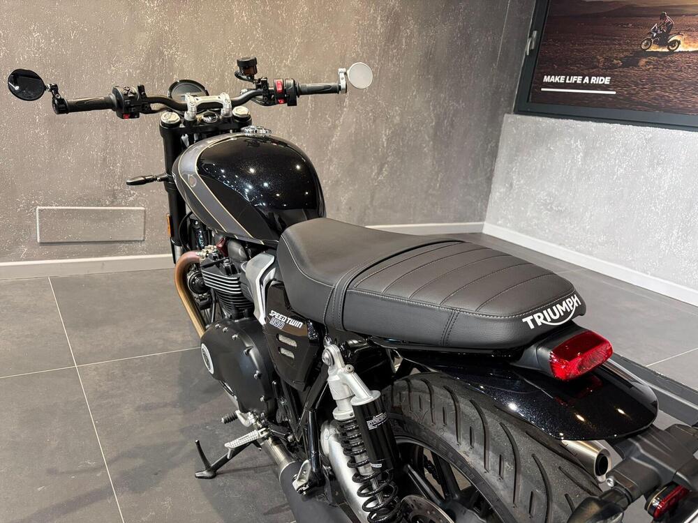 Triumph Speed Twin 900 (2025 - 26) (5)