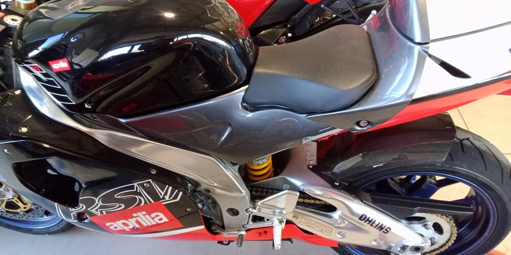 Aprilia RSV 1000 R (3)