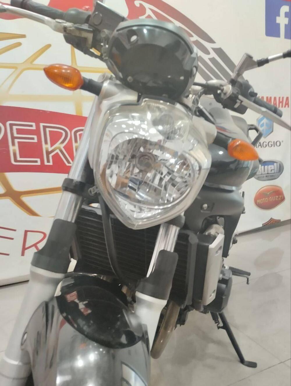 Yamaha FZ6 Fazer (2004 - 07) (4)