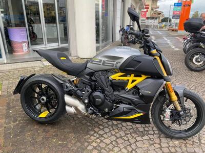 Ducati Diavel 1260 (2021 - 22) usata