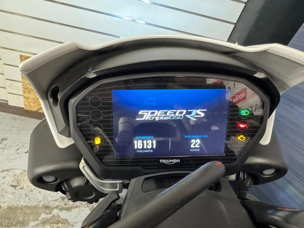 Triumph Speed Triple 1050 RS (2018 - 20) (8)