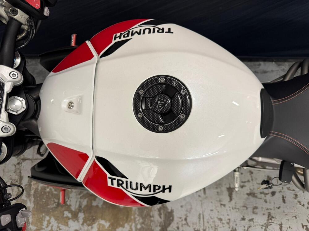 Triumph Speed Triple 1050 RS (2018 - 20) (13)