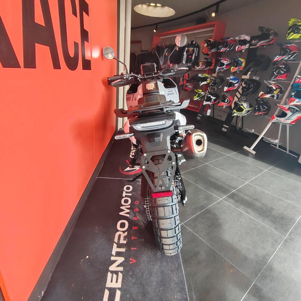 Husqvarna Norden 901 (2022 - 26) (2)