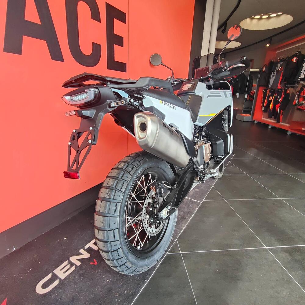 Husqvarna Norden 901 (2022 - 26) (5)