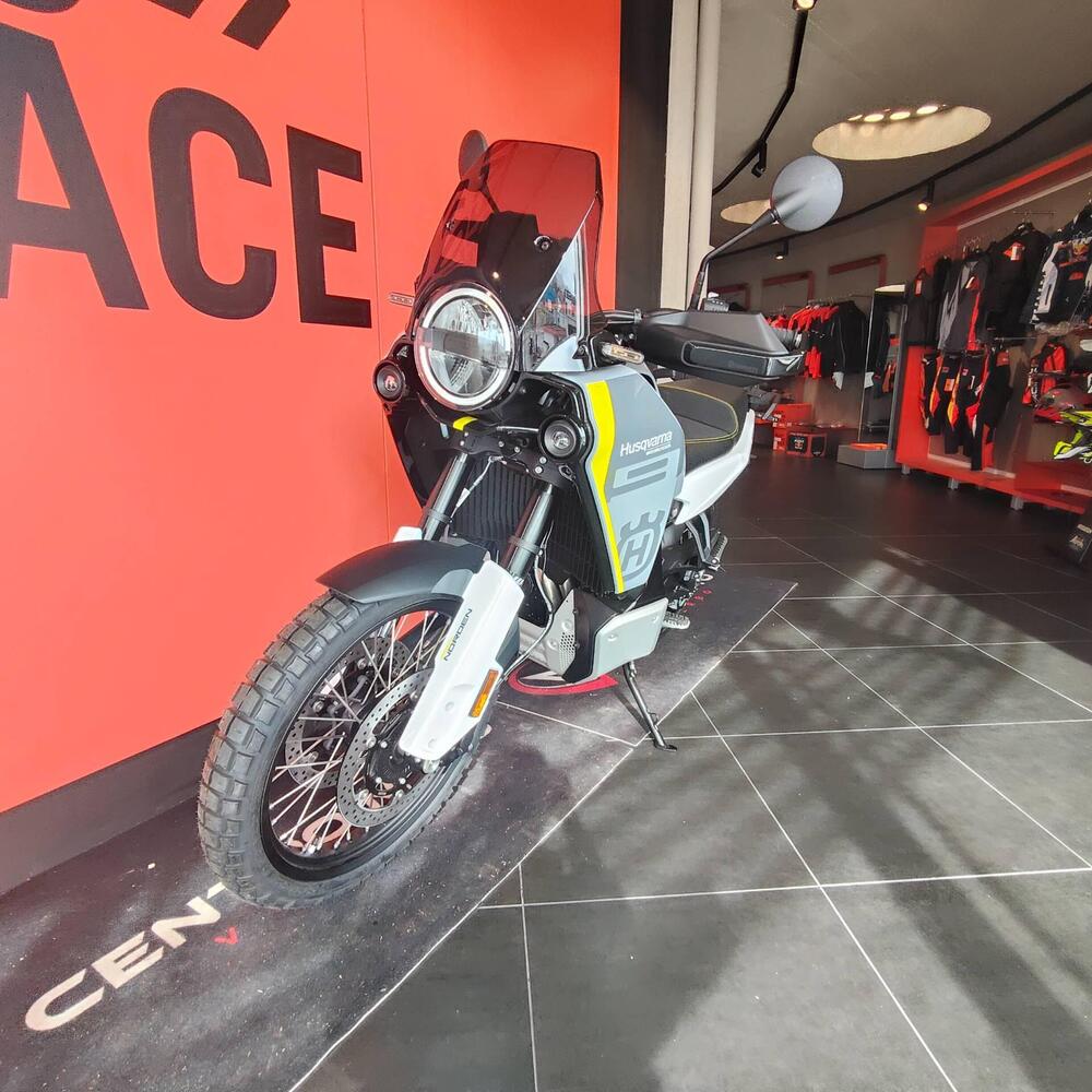 Husqvarna Norden 901 (2022 - 26) (9)